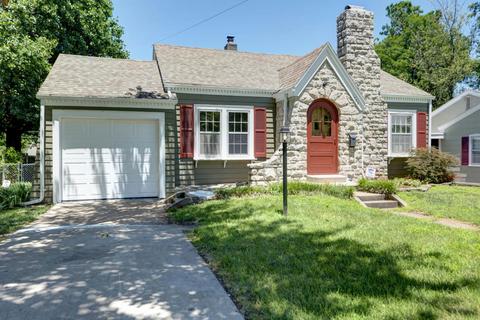 1709 E Cairo St, Springfield, MO 65802 photo 1