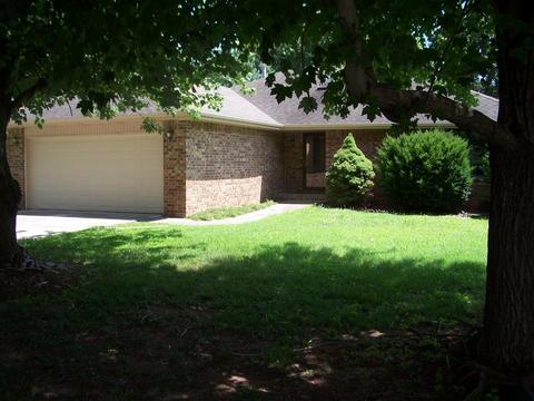 1012 W Seminole St, Springfield, MO 65807 photo 1