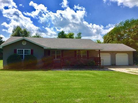 1104 Chowning Dr, Mountain View, MO 65548 photo 1
