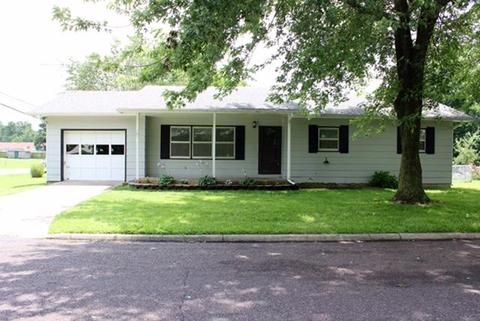 101 Douglas St, Monett, MO 65708 photo 1