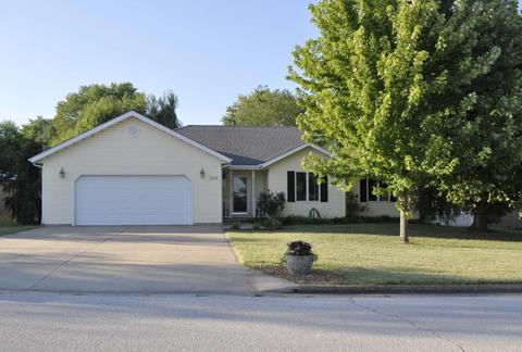 809 E Colgate St, Bolivar, MO 65613 photo 1