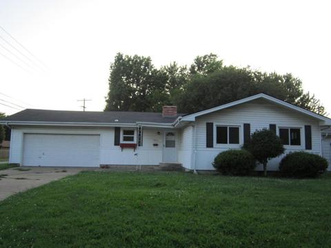 1953 S Missouri Ave, Springfield, MO 65807 photo 1