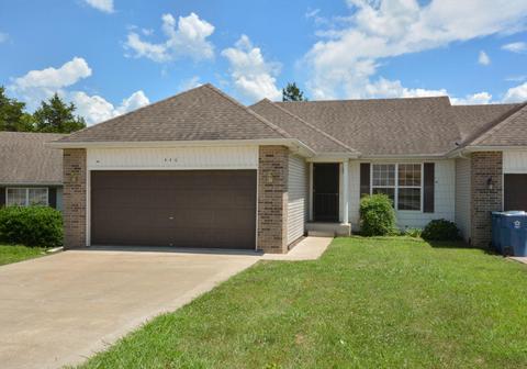 440 Woodland Dr E, Branson, MO 65616 photo 1