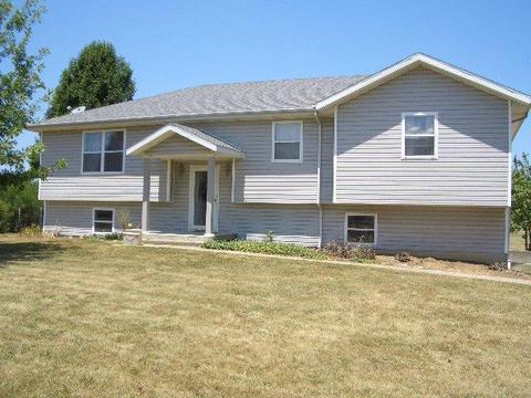 16 Maple Tree Dr, Marshfield, MO 65706 photo 1