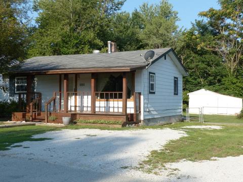 2223 N Grace Ave, Springfield, MO 65803 photo 1
