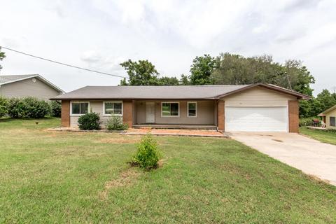 911 E Bluff Dr, Springfield, MO 65803 photo 1