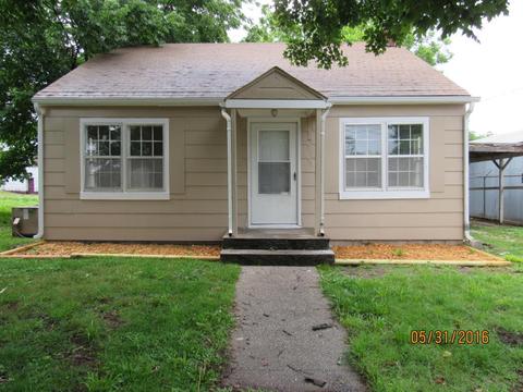 617 E 6th St, Carthage, MO 64836 photo 1