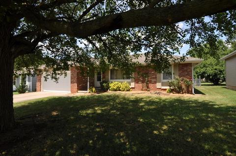 2937 E Hawkins St, Springfield, MO 65804 photo 1