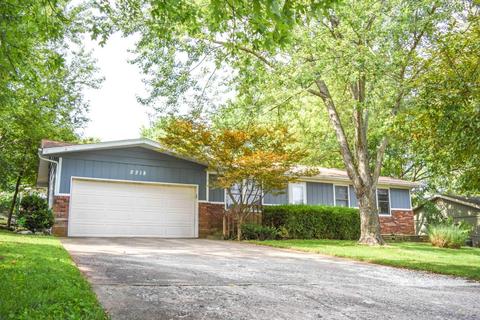 2218 E Lark St, Springfield, MO 65804 photo 1