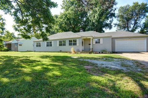 806 E Sunshine St, Springfield, MO 65807 photo 1