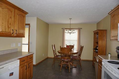 4451 W Huckleberry St, Springfield, MO 65802 photo 6