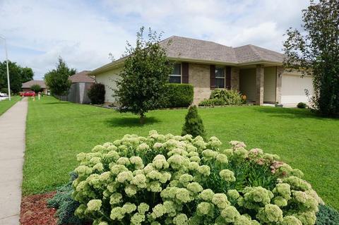 4451 W Huckleberry St, Springfield, MO 65802 photo 1