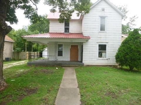 1428 E Commercial St, Springfield, MO 65803 photo 1