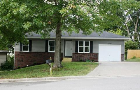 1905 S 16th St, Ozark, MO 65721 photo 1