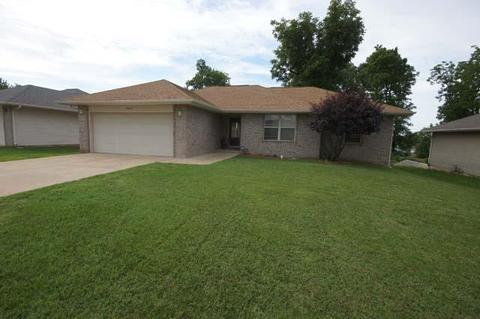 3873 W Overland St, Springfield, MO 65807 photo 1