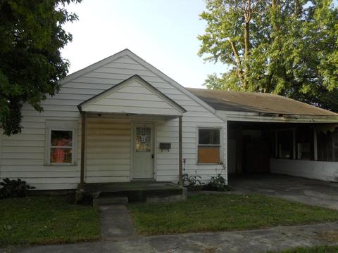 120 E Cofield St, Aurora, MO 65605 photo 1