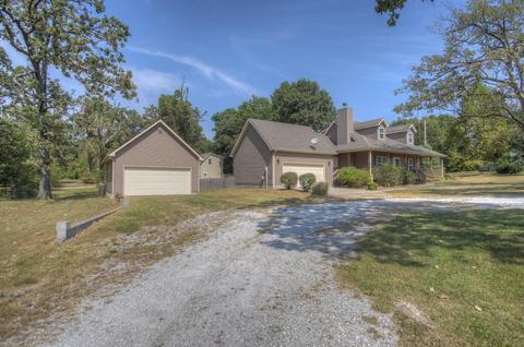 413 E Ivy Rd, Webb City, MO 64870 photo 1