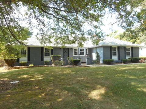 743 S Pearson Dr, Springfield, MO 65809 photo 1