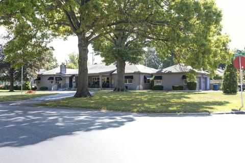 950 E Brookside Dr, Springfield, MO 65807 photo 1