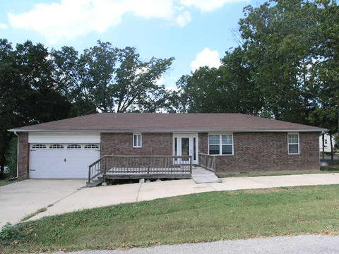 1021 Garst St, Cabool, MO 65689 photo 1