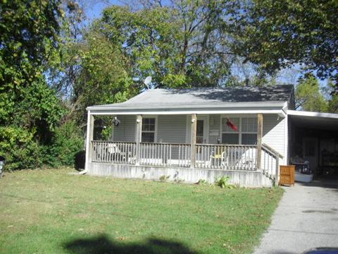1929 W Scott St, Springfield, MO 65802 photo 1