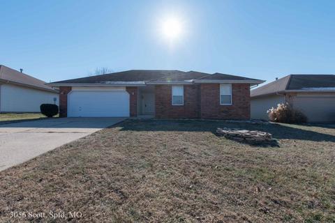 3056 W Scott St, Springfield, MO 65802 photo 1
