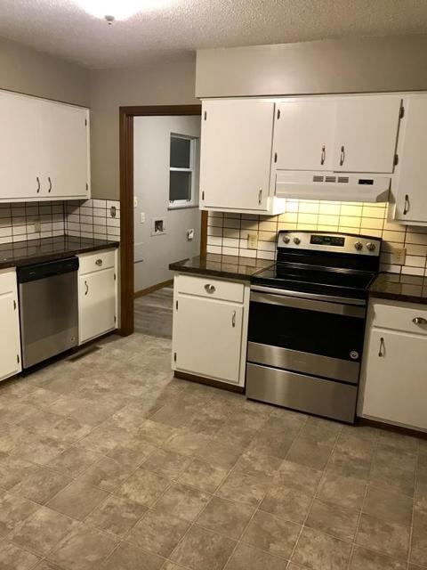 851 E Burford St, Marshfield, MO 65706 photo 3