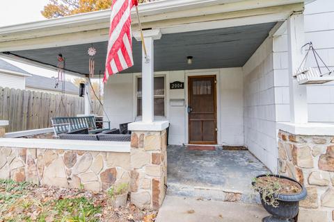 2004 N Robberson Ave, Springfield, MO 65803 photo 1
