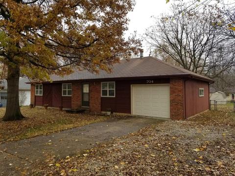 704 Prospect Ave, Nixa, MO 65714 photo 1