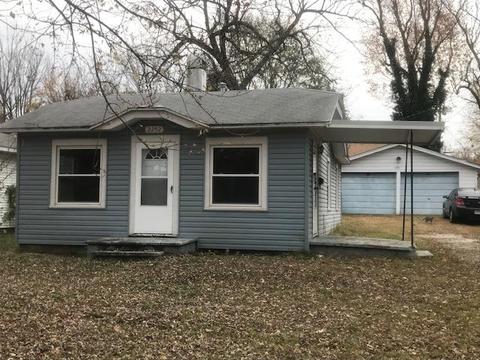 2252 N Johnston Ave, Springfield, MO 65803 photo 1