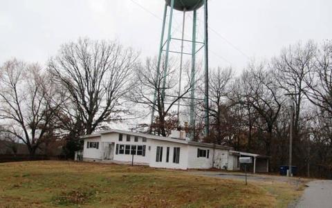 802 Lewis Dr, Seneca, MO 64865 photo 1