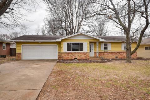 1241 E Woodland St, Springfield, MO 65804 photo 1