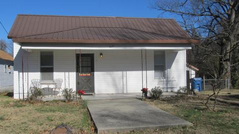 827 Limestone St, Carthage, MO 64836 photo 1