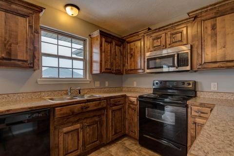 703 Lexington Cir, Clever, MO 65631 photo 7