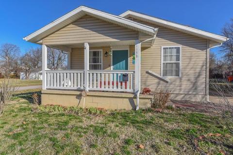 1133 W Thoman St, Springfield, MO 65803 photo 1