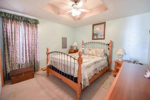 1133 W Thoman St, Springfield, MO 65803 photo 14