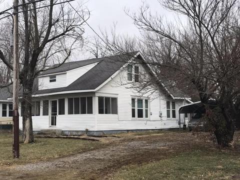 704 N Locust, Buffalo, MO 65622 photo 1