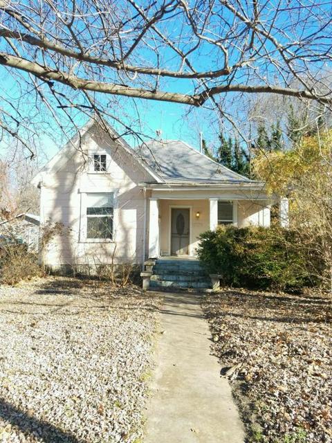 2144 N Lyon Ave, Springfield, MO 65803 photo 1