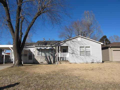 1923 E Laurel St, Joplin, MO 64801 photo 1