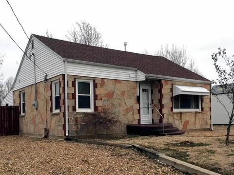 309 E Summit St, Bolivar, MO 65613 photo 1