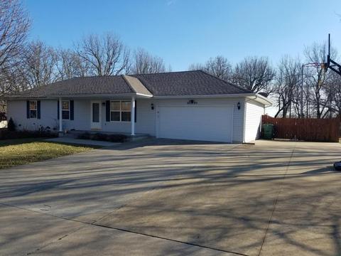 8595 Brookside Cir, Monett, MO 65708 photo 1