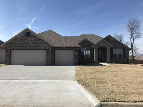 403 W Arlington Dr, Springfield, MO 65803 photo 1
