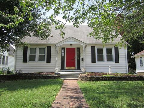 1353 S Kimbrough Ave, Springfield, MO 65807 photo 1