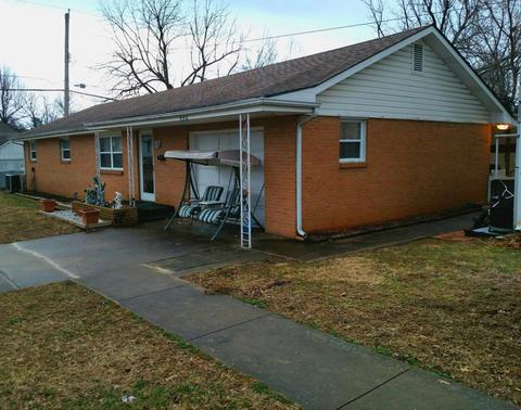 305 E Scott St, Monett, MO 65708 photo 1