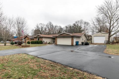 1564 E Carleton St, Springfield, MO 65804 photo 1