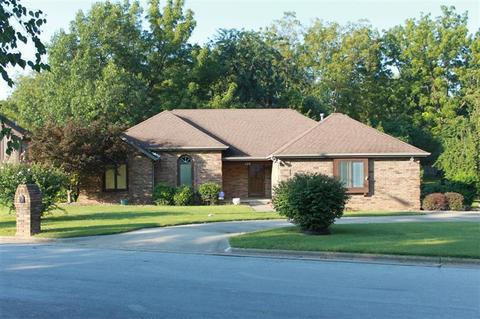 825 S Marlan Ave, Springfield, MO 65802 photo 1