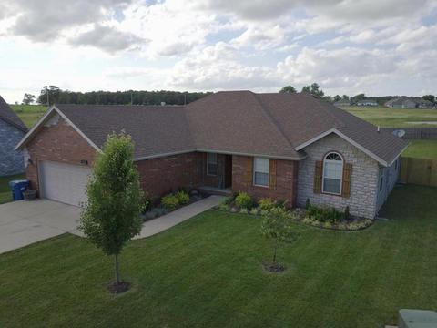 1905 E Latana Dr, Ozark, MO 65721 photo 1
