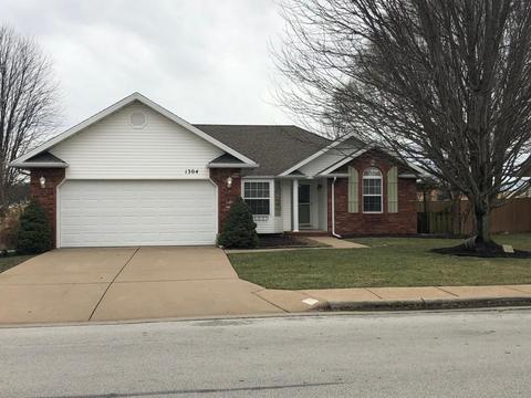 1304 W School St, Ozark, MO 65721 photo 1