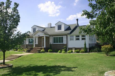 2607 E 15th St, Joplin, MO 64801 photo 1