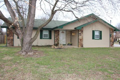 3229 W Highland St, Springfield, MO 65807 photo 1